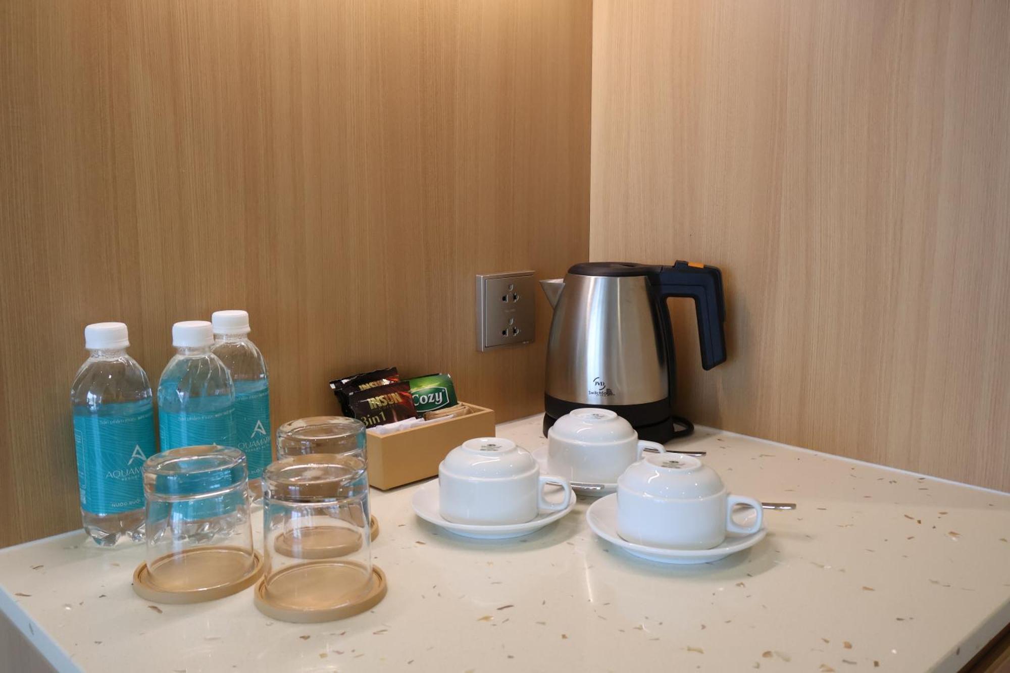 Aquamarine Beachfront Resort & Spa Кам Ран Екстериор снимка