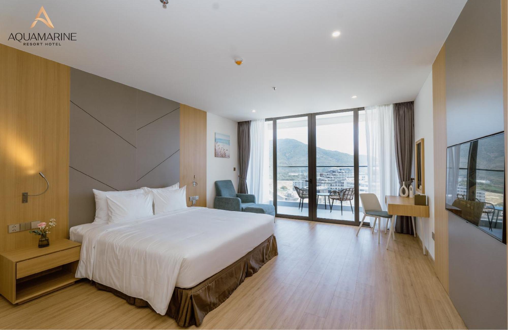 Aquamarine Beachfront Resort & Spa Кам Ран Екстериор снимка