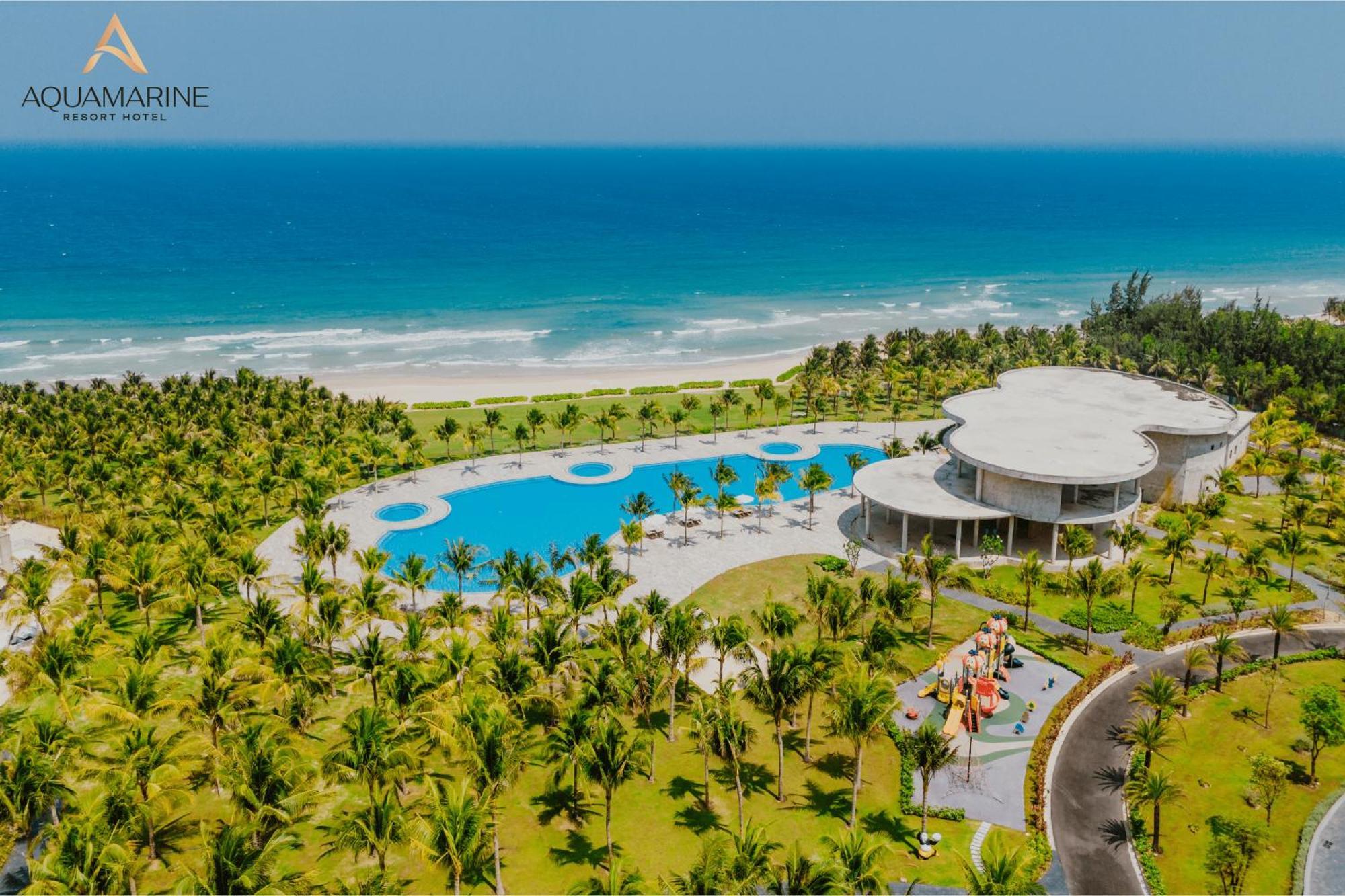 Aquamarine Beachfront Resort & Spa Кам Ран Екстериор снимка