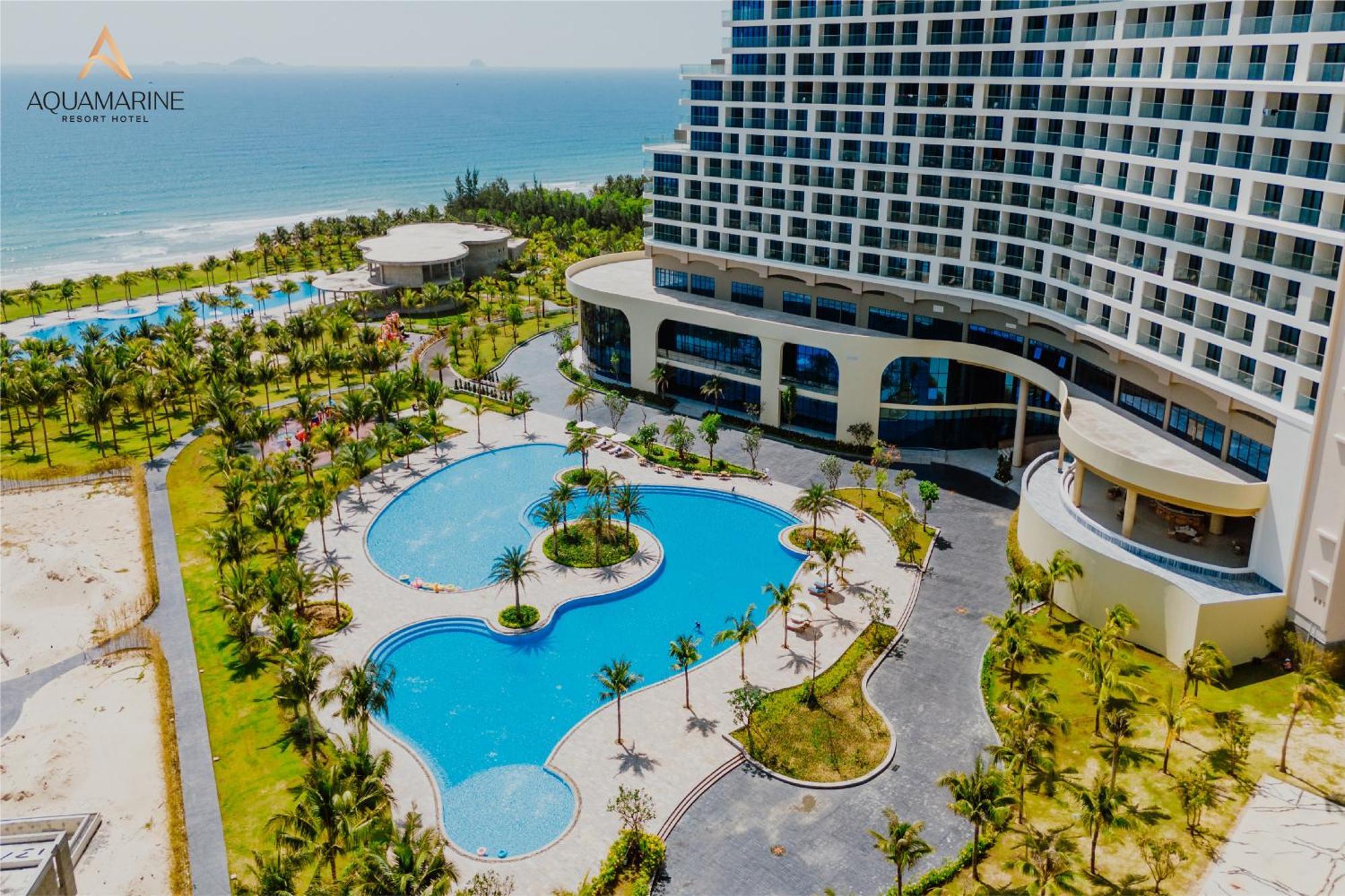 Aquamarine Beachfront Resort & Spa Кам Ран Екстериор снимка