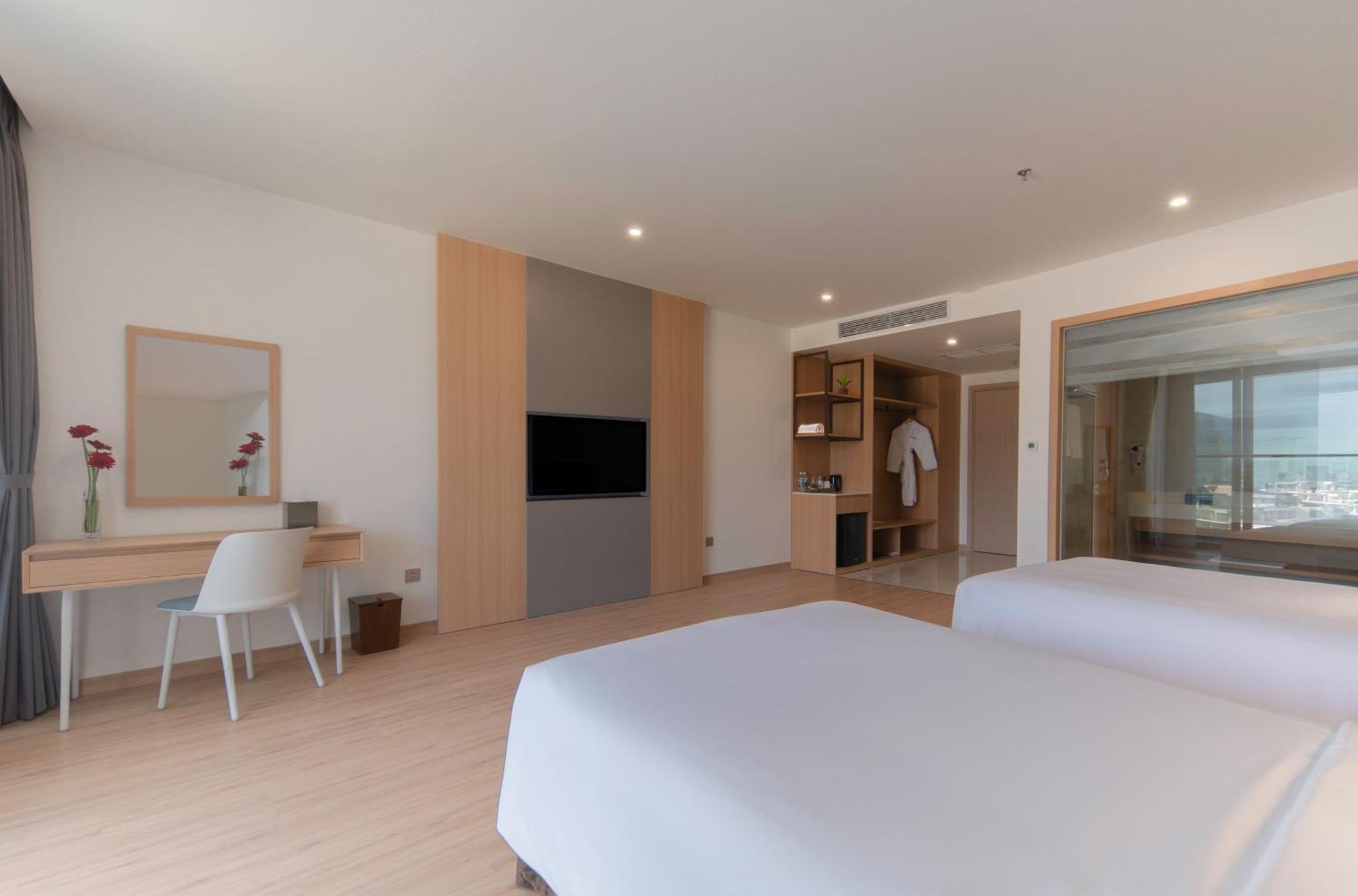 Aquamarine Beachfront Resort & Spa Кам Ран Екстериор снимка