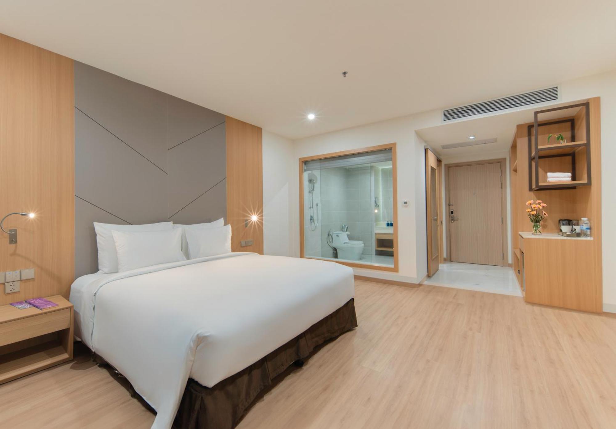 Aquamarine Beachfront Resort & Spa Кам Ран Екстериор снимка
